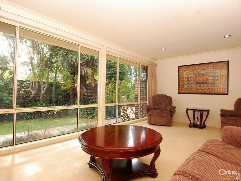 8 Ruth Place, Cherrybrook NSW 2126