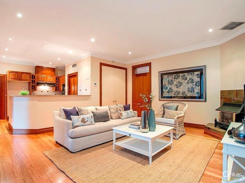 33 Kookaburra Place, West Pennant Hills NSW 2125