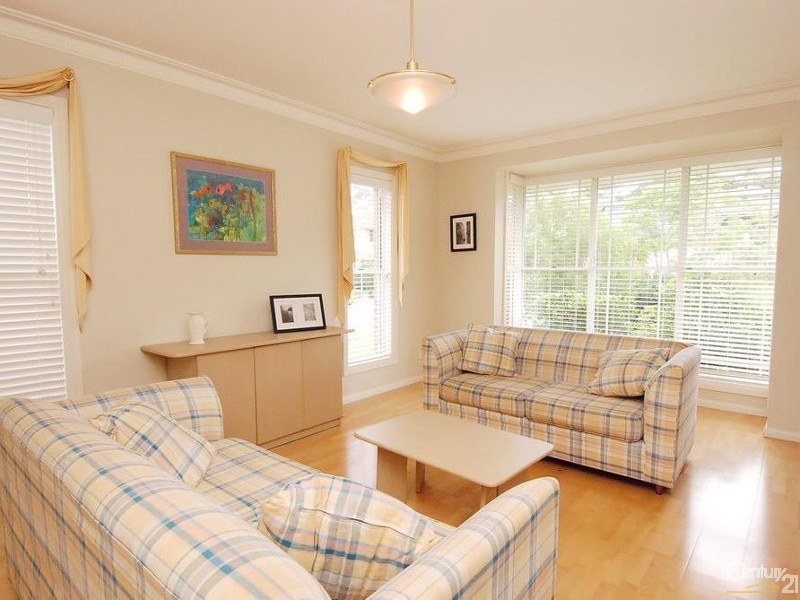 6 Tawmii Place, Castle Hill NSW 2154