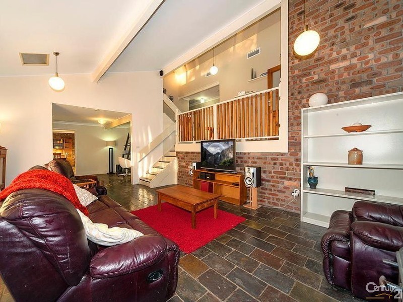 18 Woodcrest Place, Cherrybrook NSW 2126