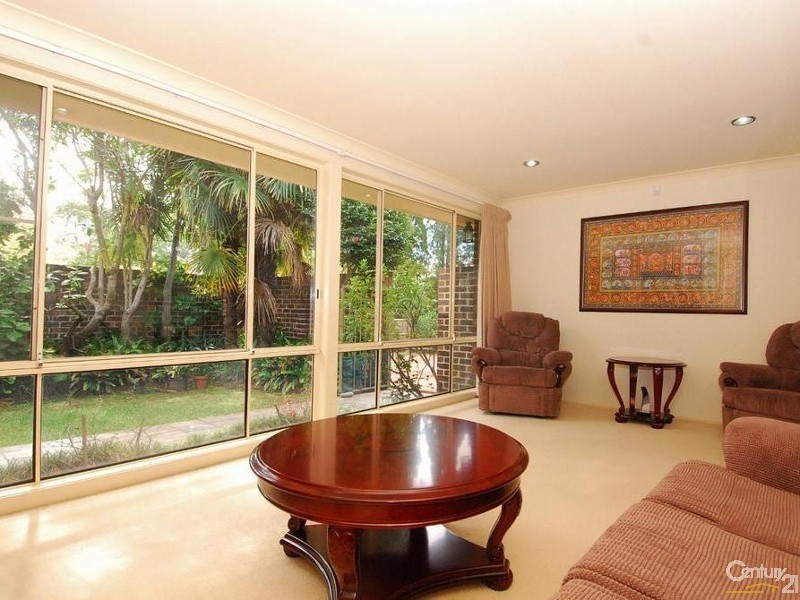 8 Ruth Place, Cherrybrook NSW 2126