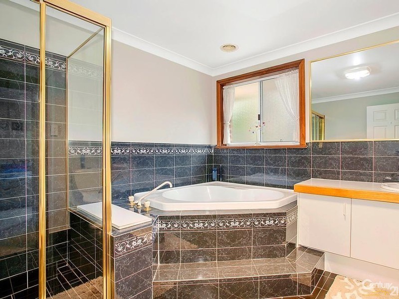 86 Fallon Drive, Dural NSW 2158