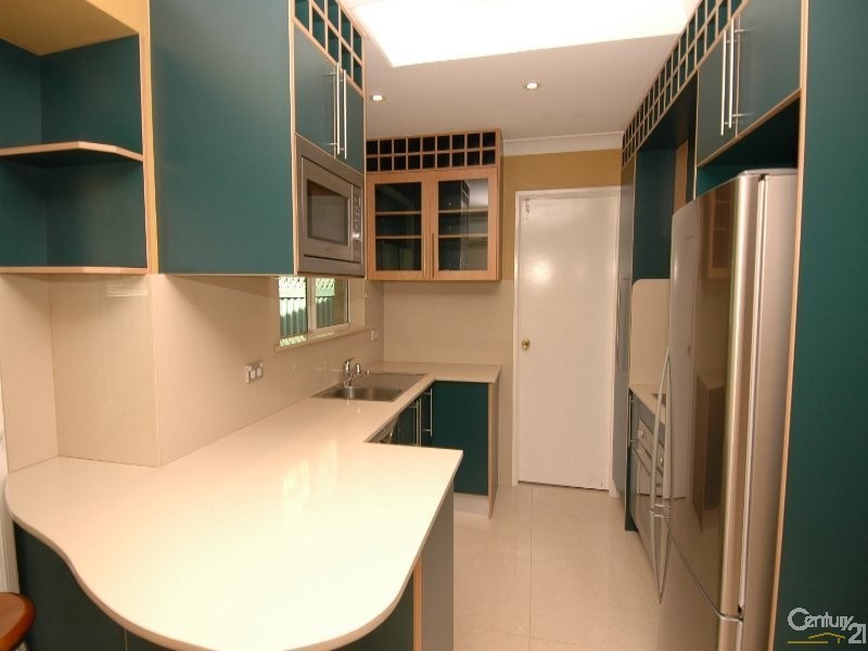 1/4 Rosemary Place, Cherrybrook NSW 2126