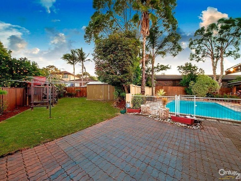 6 Stanton Drive, West Pennant Hills NSW 2125