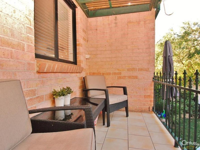 1/22-24 Pearce St, Baulkham Hills NSW 2153