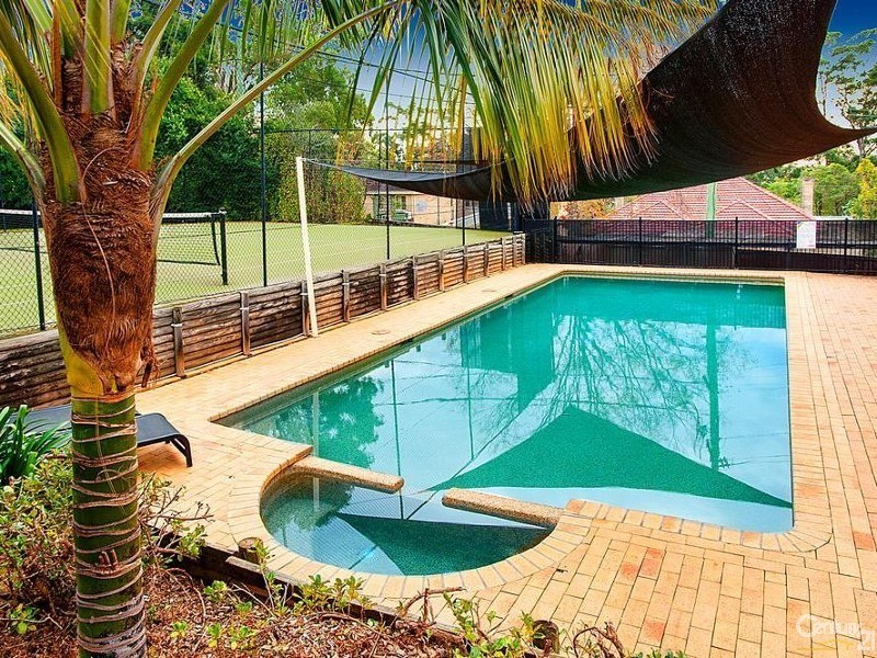 6 Scarborough Way, Cherrybrook NSW 2126