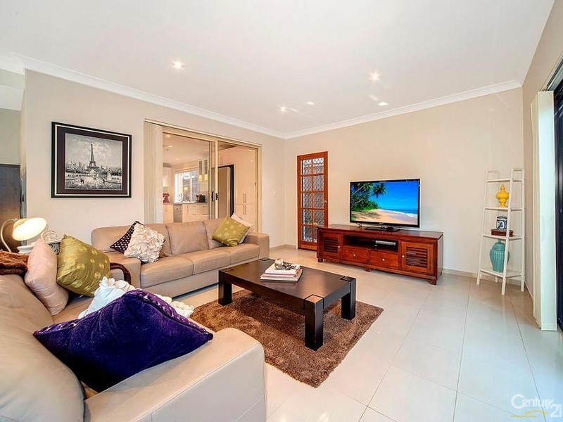 55F Thomas Wilkinson Avenue, Dural NSW 2158