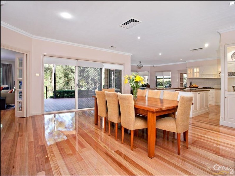 8 Neville Court, Castle Hill NSW 2154