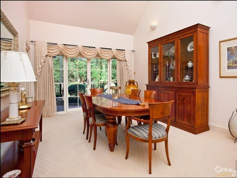 8 Neville Court, Castle Hill NSW 2154