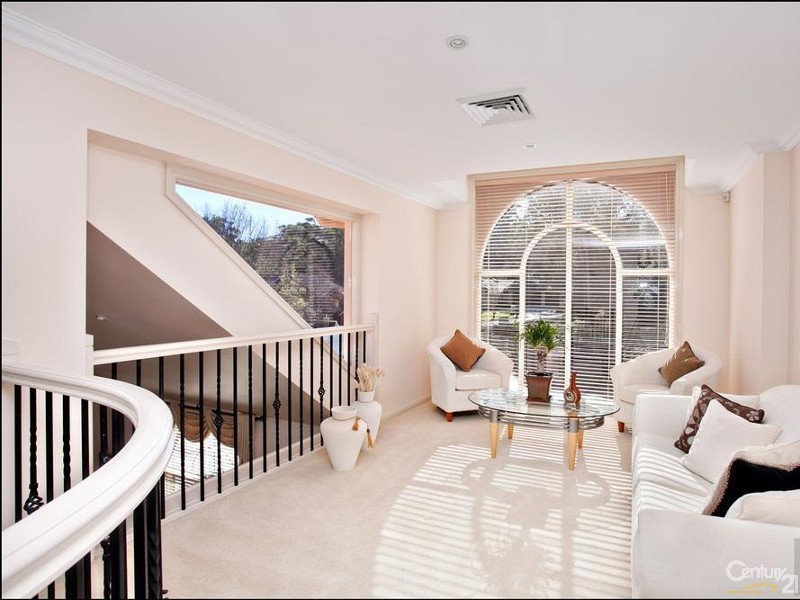 8 Neville Court, Castle Hill NSW 2154