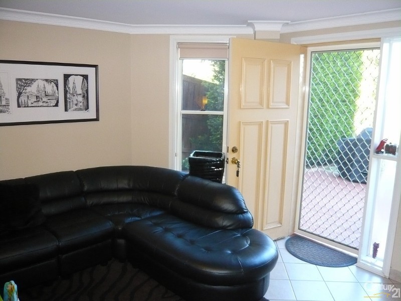 Flat 4A Matthew Way, West Pennant Hills NSW 2125