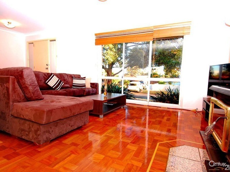 6 Calandra Avenue, Quakers Hill NSW 2763