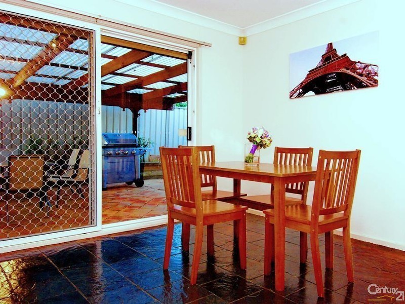 6 Calandra Avenue, Quakers Hill NSW 2763