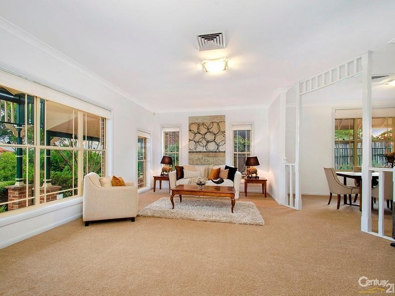 35 Oakhill Drive, Castle Hill NSW 2154