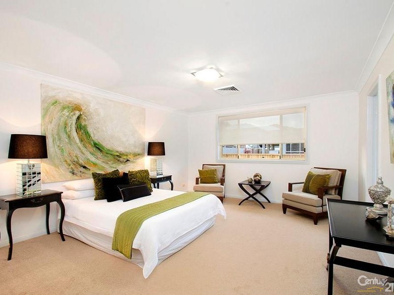 35 Oakhill Drive, Castle Hill NSW 2154