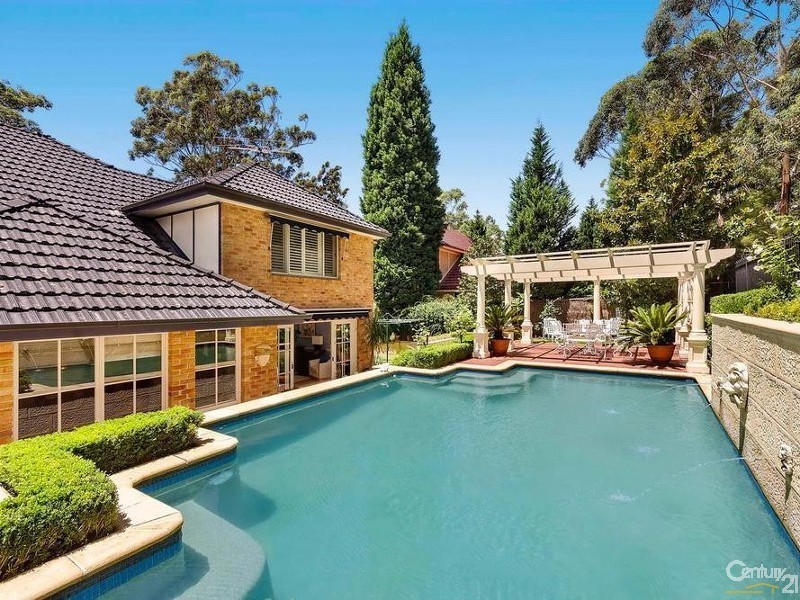 5 Compton Green, West Pennant Hills NSW 2125