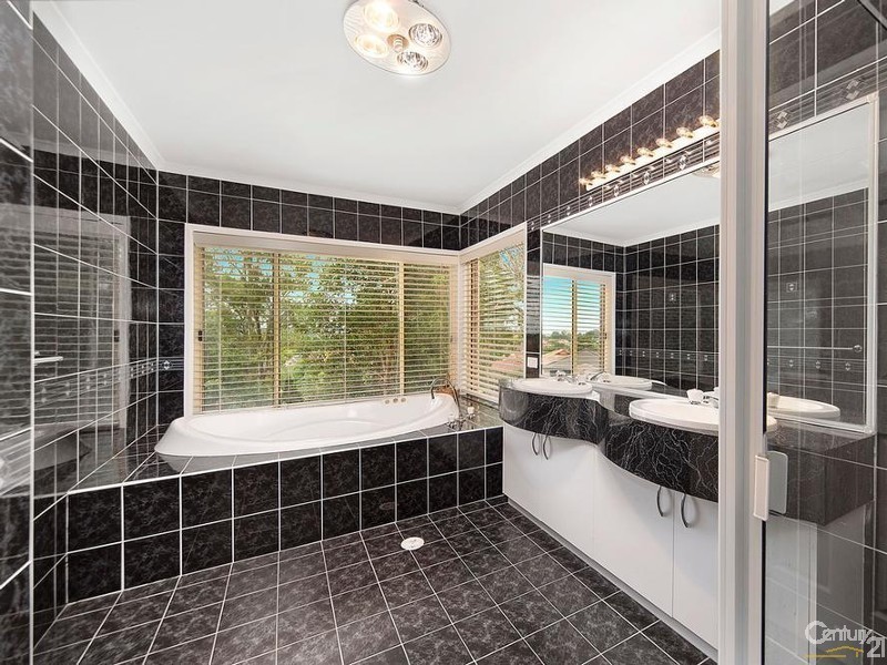18 Claridge Close, Cherrybrook NSW 2126