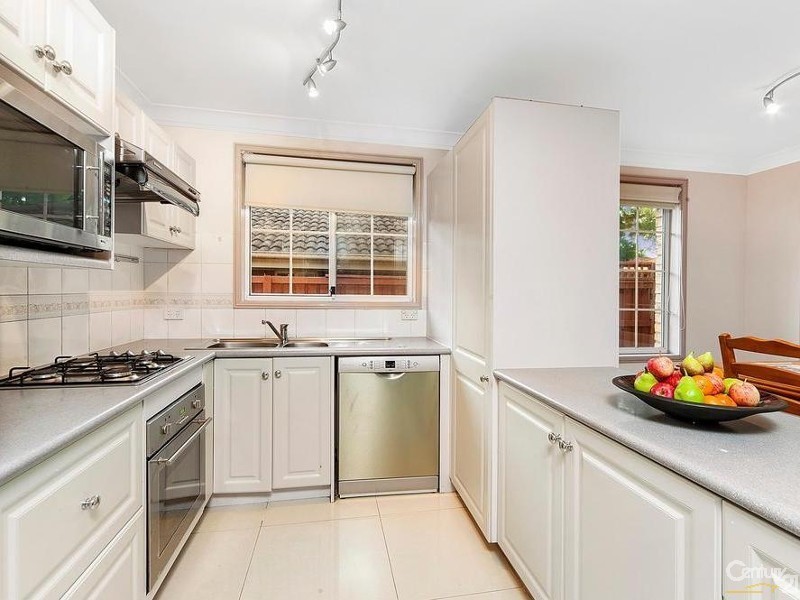 6 Lyndhurst Way, Cherrybrook NSW 2126