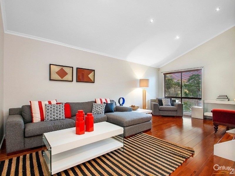 10 Barcote Place, Castle Hill NSW 2154