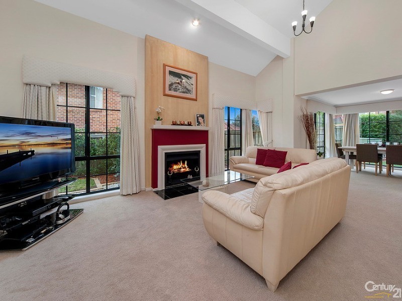 38 Ravensbourne Circuit, Dural NSW 2158