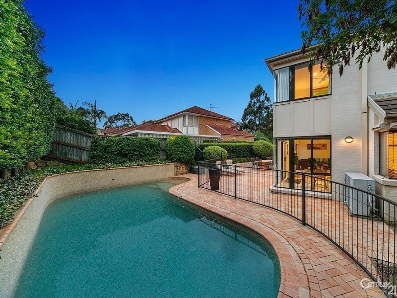 38 Ravensbourne Circuit, Dural NSW 2158