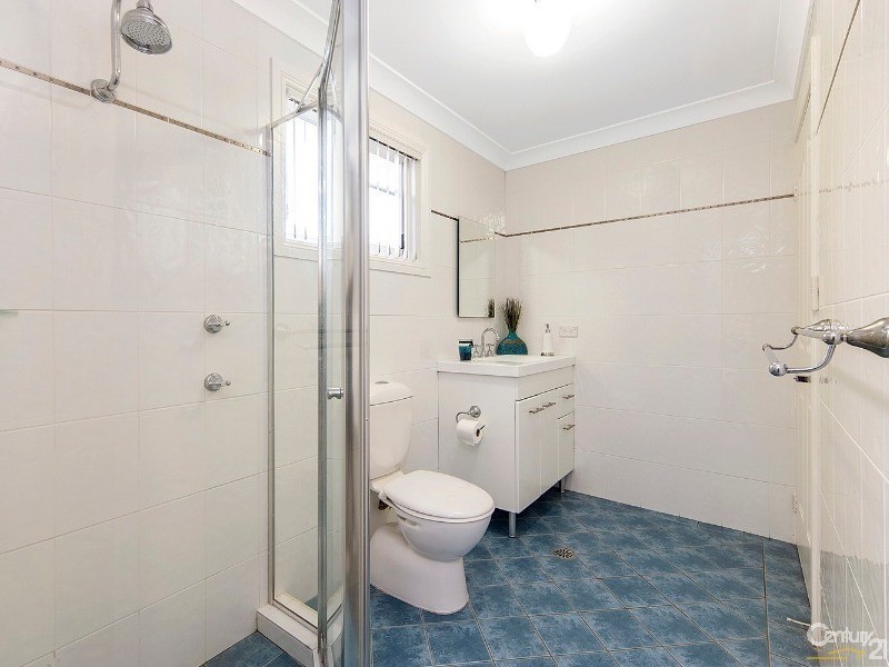 18 Ellis Place, Kings Langley NSW 2147