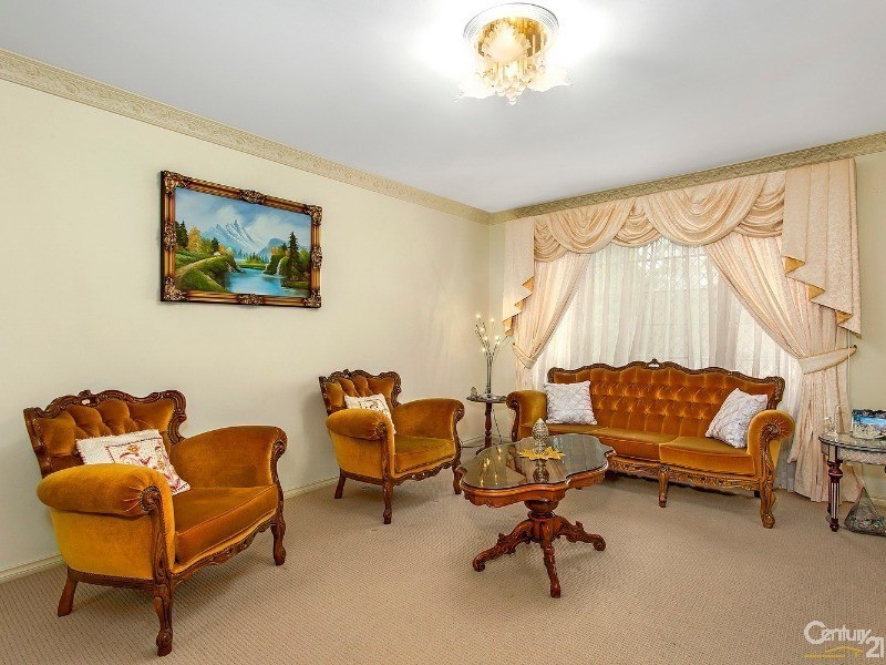 11 Caber Close, Dural NSW 2158