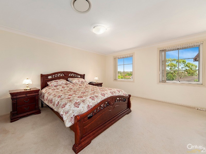 18 Doulton Drive, Cherrybrook NSW 2126