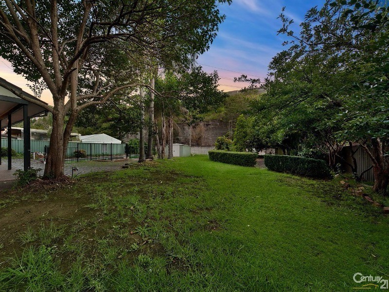 1 Mundon Place, West Pennant Hills NSW 2125
