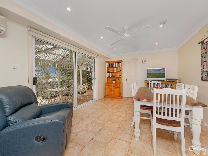 14 Glen Helen Grove, Dural NSW 2158