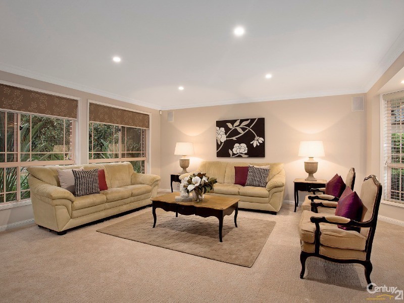 11 Fallon Drive, Dural NSW 2158