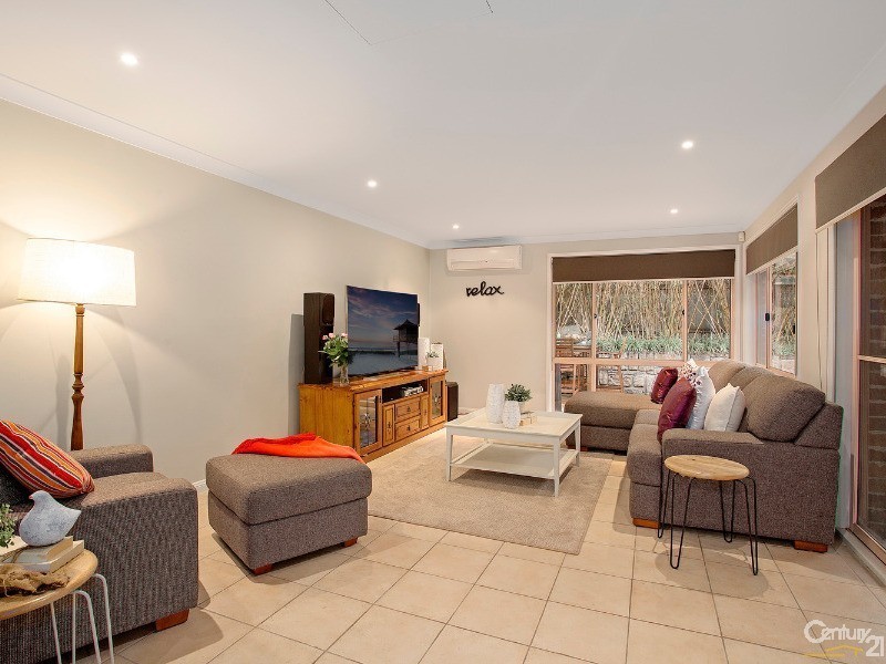 11 Fallon Drive, Dural NSW 2158