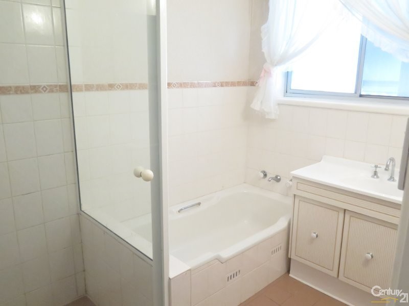 35 Karloon Rd, West Pennant Hills NSW 2125