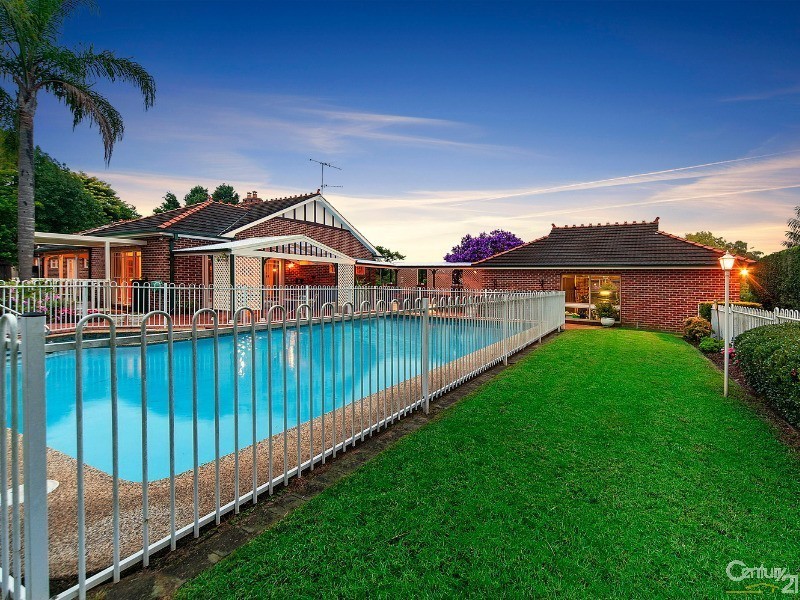 9 Governor Phillip Place, West Pennant Hills NSW 2125