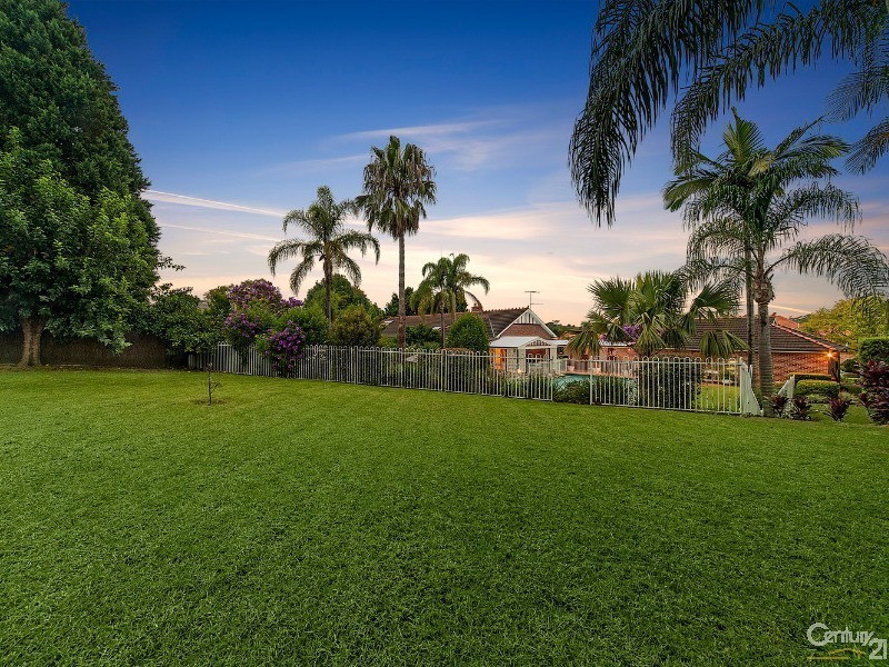 9 Governor Phillip Place, West Pennant Hills NSW 2125