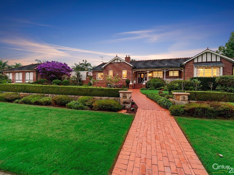 9 Governor Phillip Place, West Pennant Hills NSW 2125