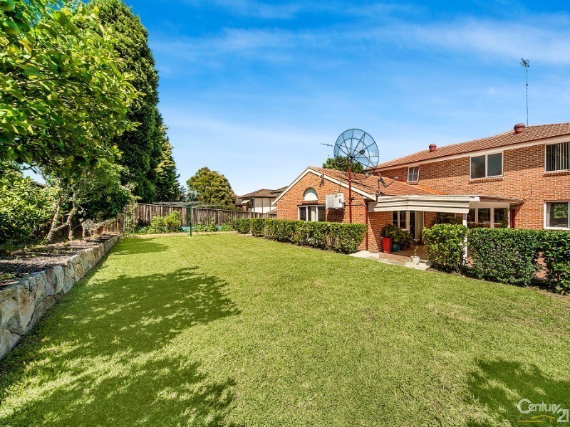 18 Doulton Drive, Cherrybrook NSW 2126