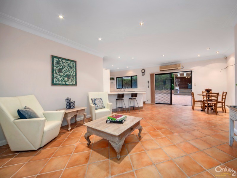 11 Victoria Rd, Pennant Hills NSW 2120