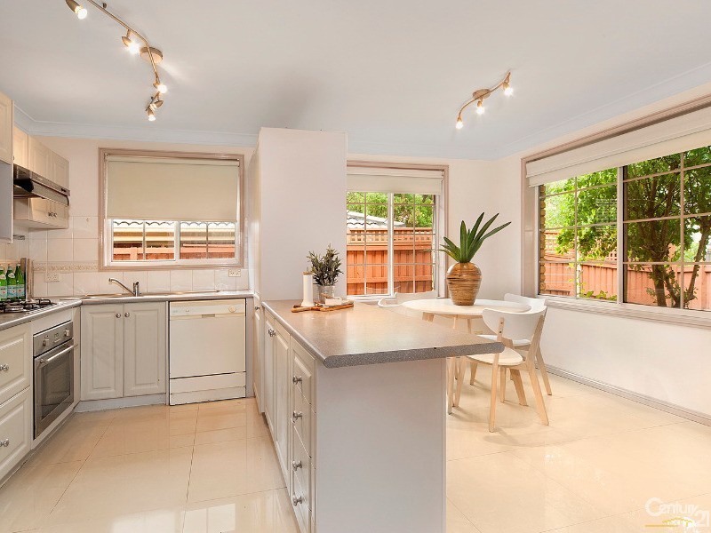 6 Lyndhurst Way, Cherrybrook NSW 2126