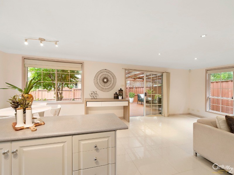 6 Lyndhurst Way, Cherrybrook NSW 2126