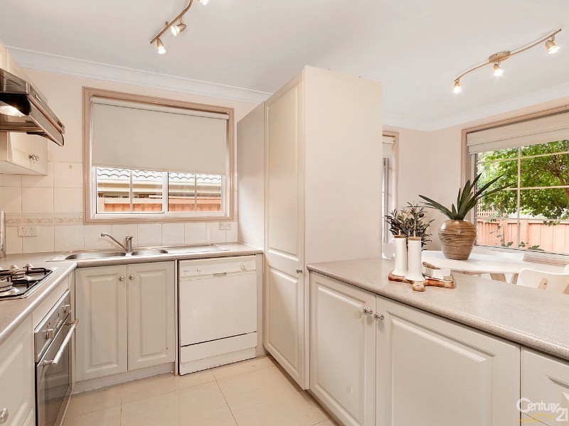 6 Lyndhurst Way, Cherrybrook NSW 2126