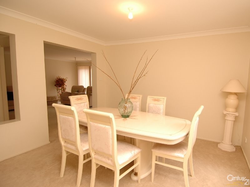 7 Hilloak Court, Castle Hill NSW 2154