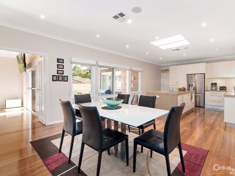 8 Thornbill Way, West Pennant Hills NSW 2125