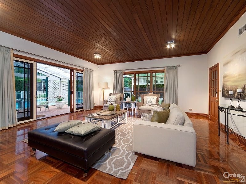 9 Governor Phillip Pl, West Pennant Hills NSW 2125