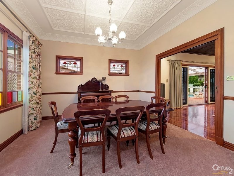 9 Governor Phillip Pl, West Pennant Hills NSW 2125