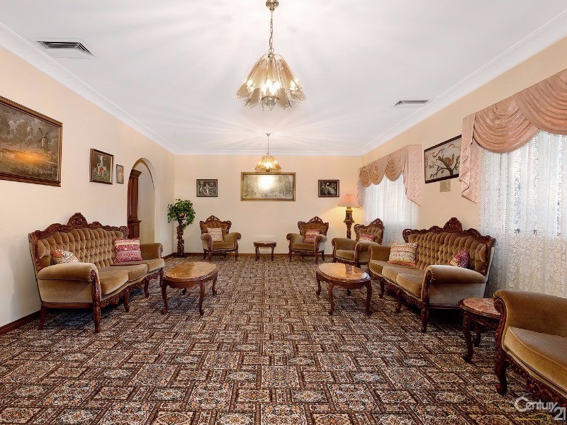 37 Yanderra Grove, Cherrybrook NSW 2126