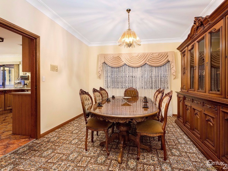 37 Yanderra Grove, Cherrybrook NSW 2126