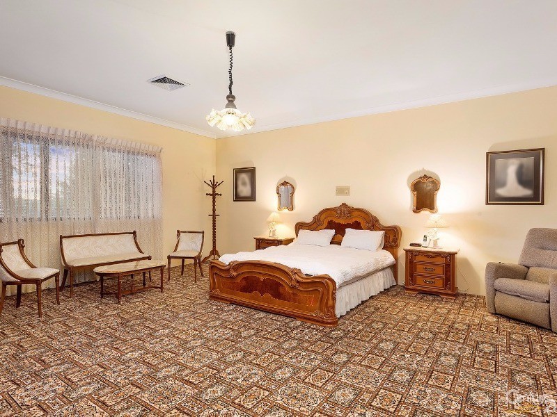 37 Yanderra Grove, Cherrybrook NSW 2126