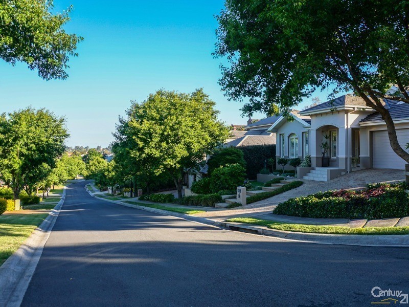 28 Springthorpe Way, Castle Hill NSW 2154