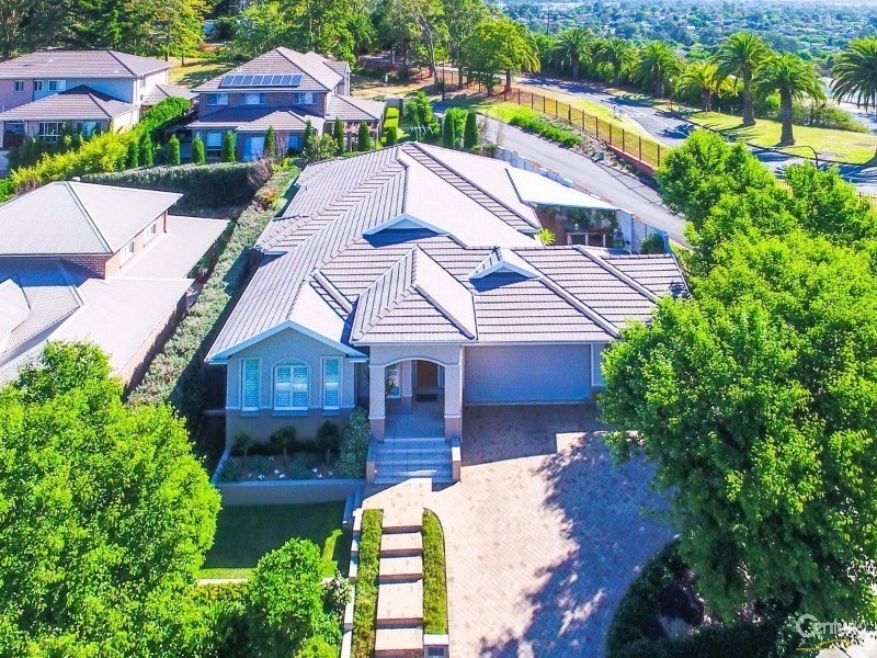 28 Springthorpe Way, Castle Hill NSW 2154